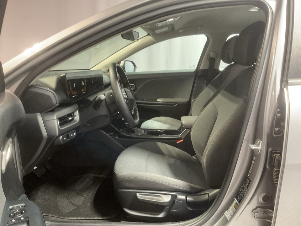 2025 Kia K4 LX