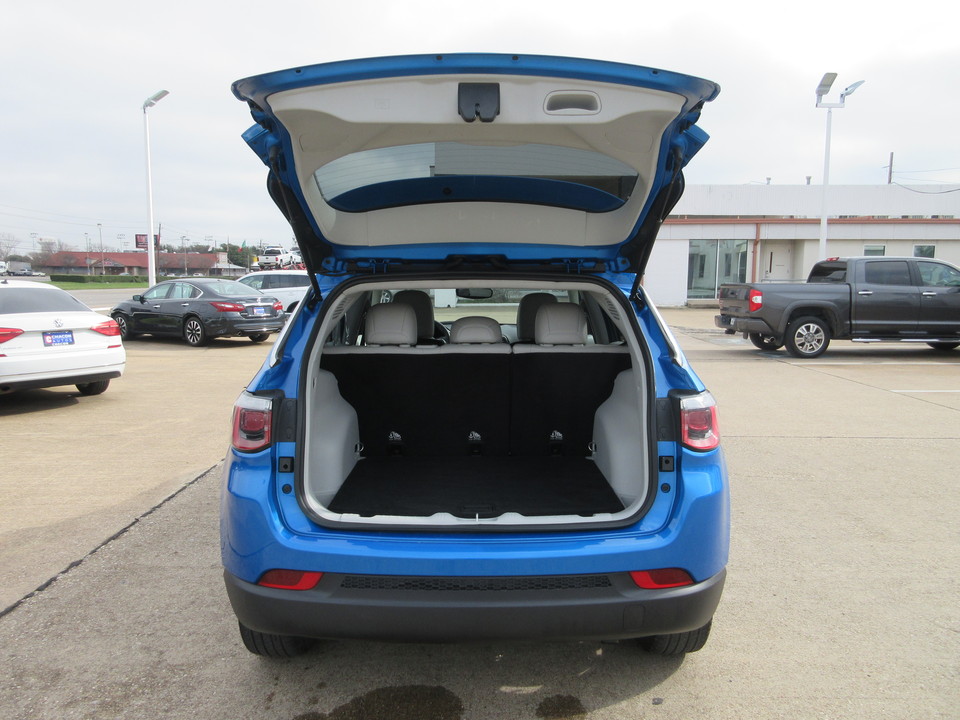 2018 Jeep Compass Latitude FWD