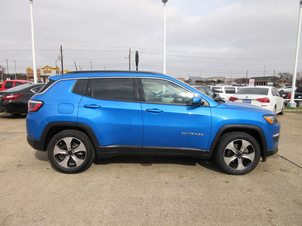 2018 Jeep Compass Latitude FWD