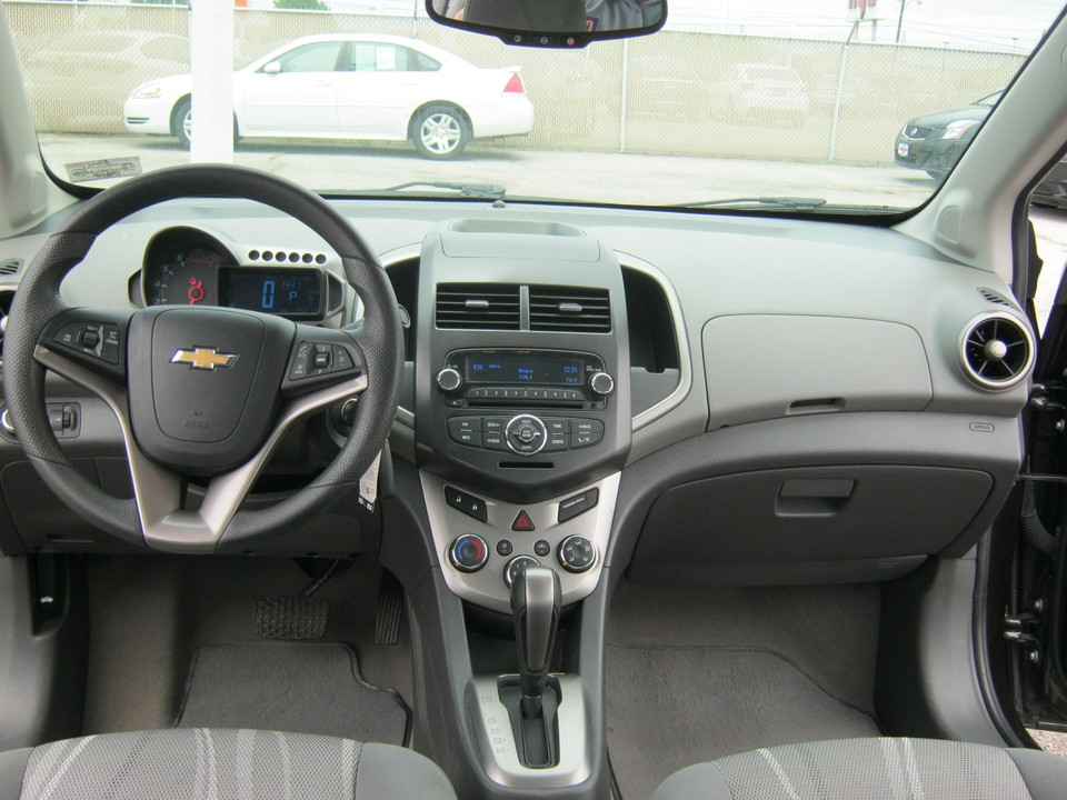 2014 Chevrolet Sonic LT Auto Sedan