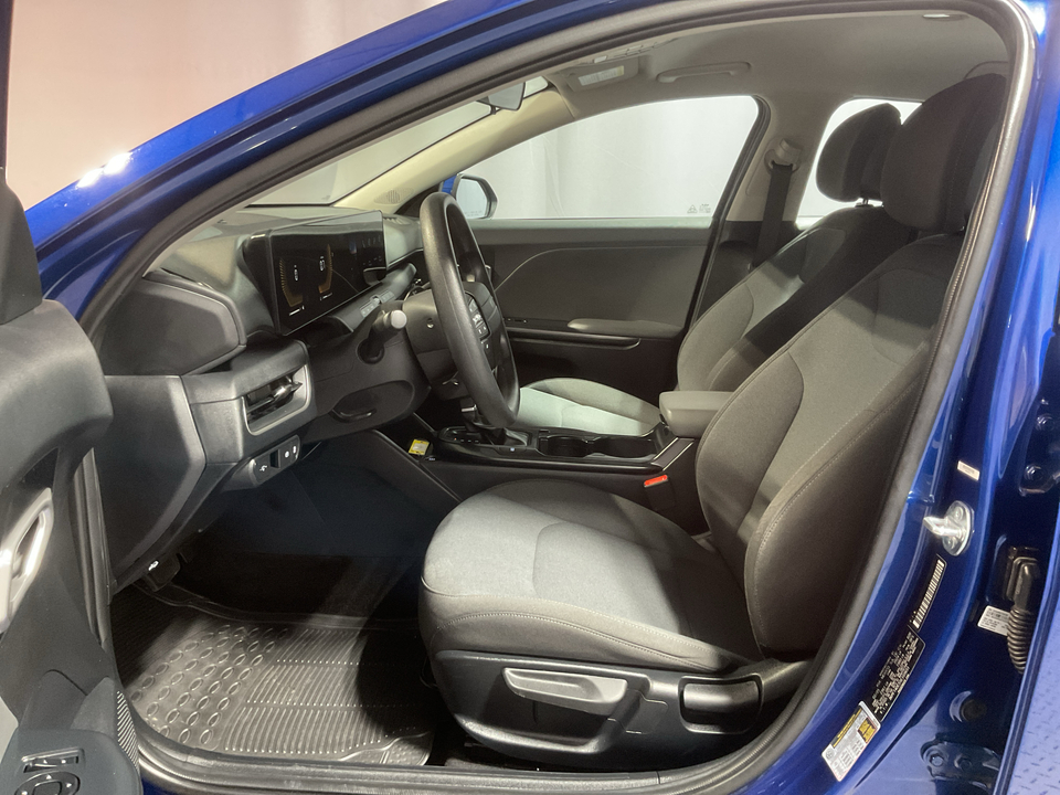 2025 Kia K4 LX