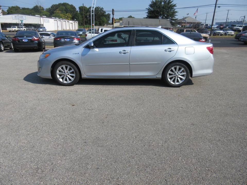 2014 Toyota Camry Hybrid XLE