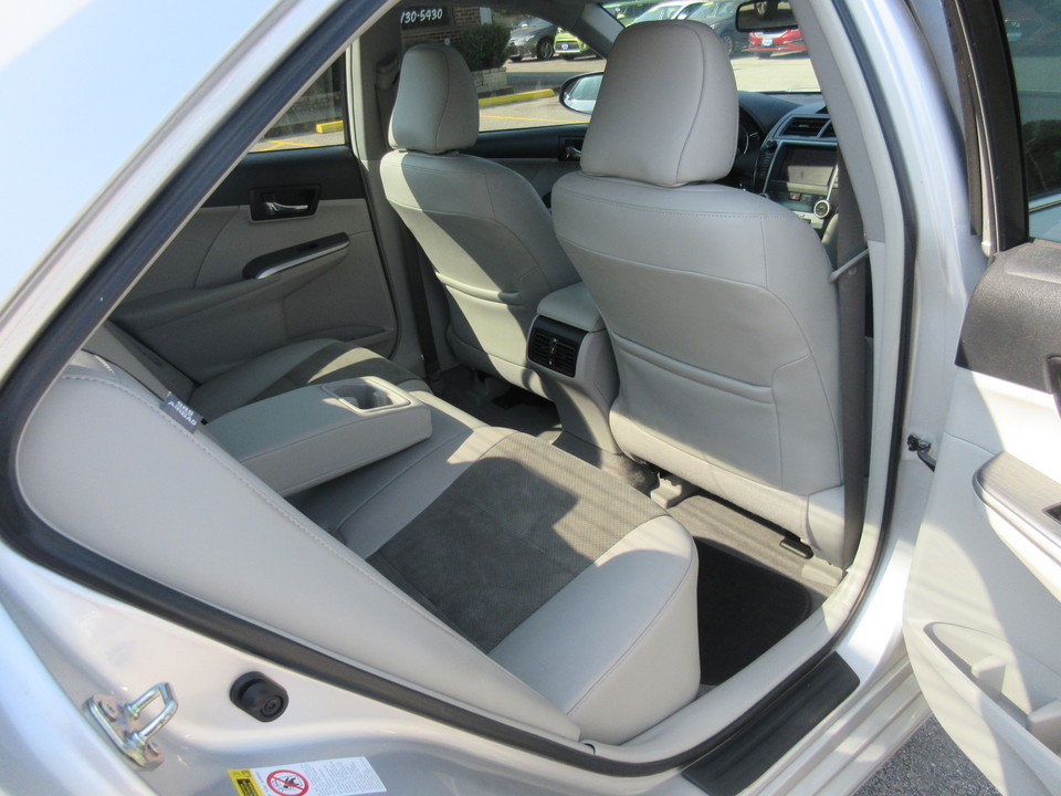 2014 Toyota Camry Hybrid XLE