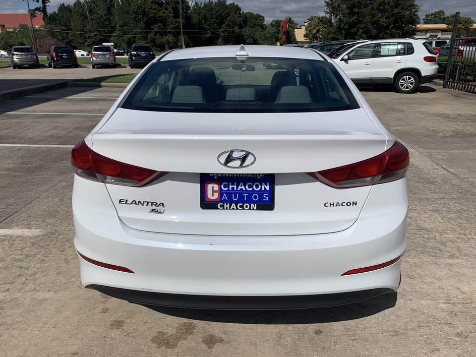 2017 Hyundai Elantra SE 6AT