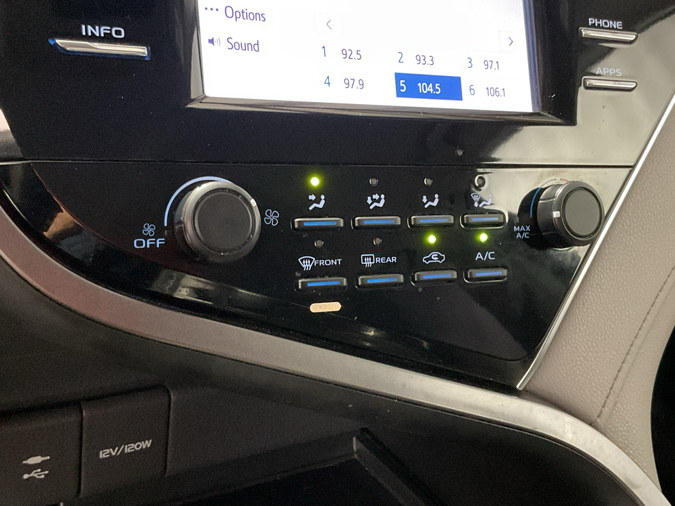 2018 Toyota Camry LE
