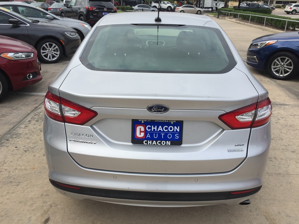 2016 Ford Fusion SE