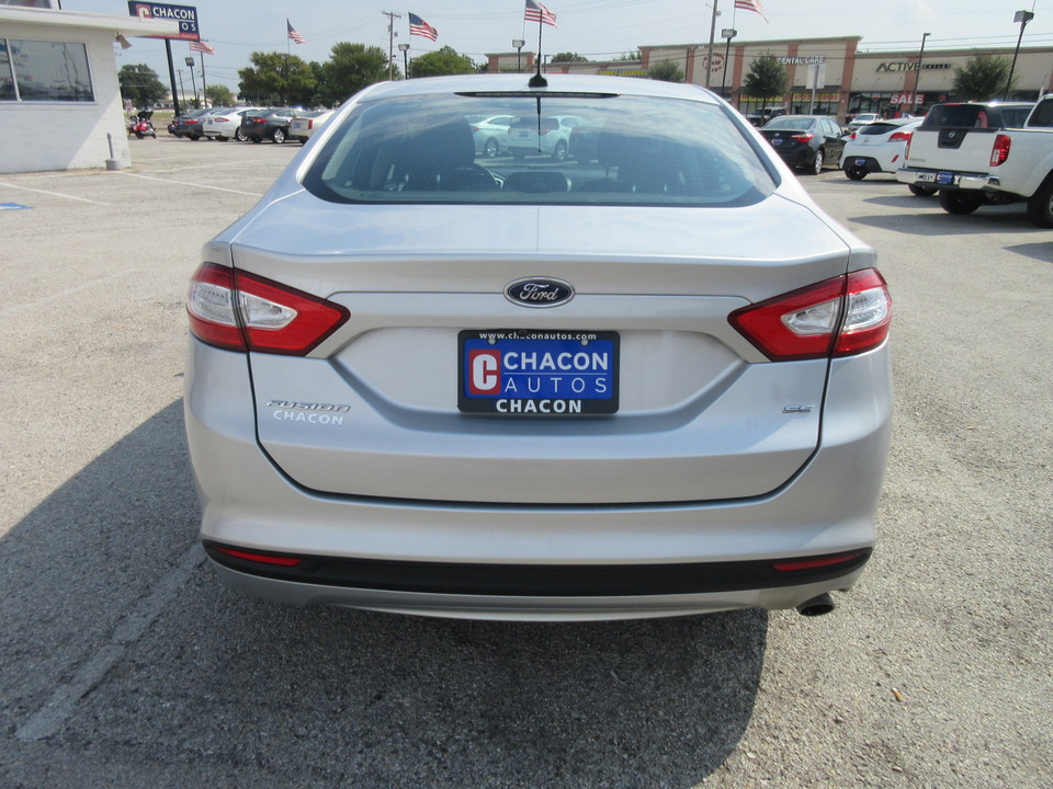 2016 Ford Fusion SE