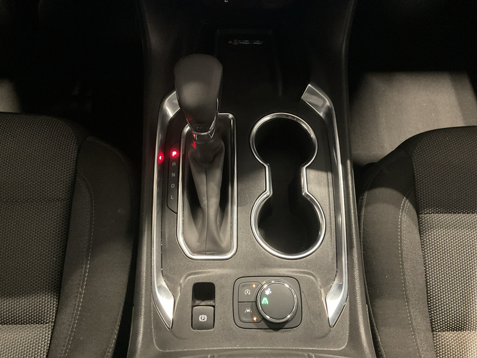 2023 Chevrolet Traverse LT Cloth FWD