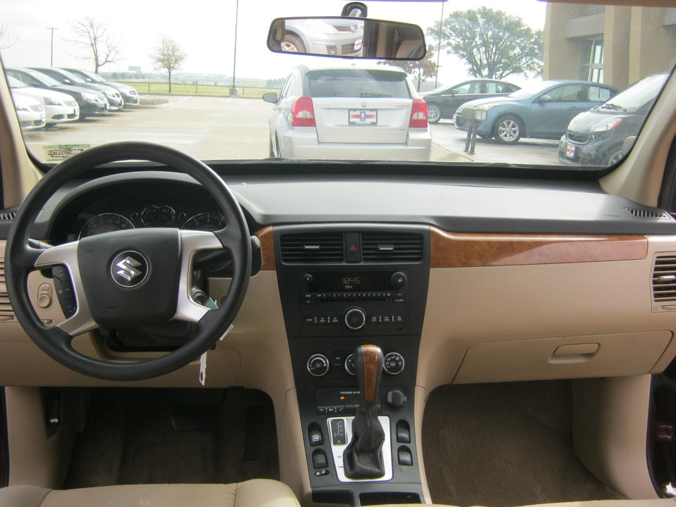 2008 Suzuki XL-7 Premium 2-Row 2WD