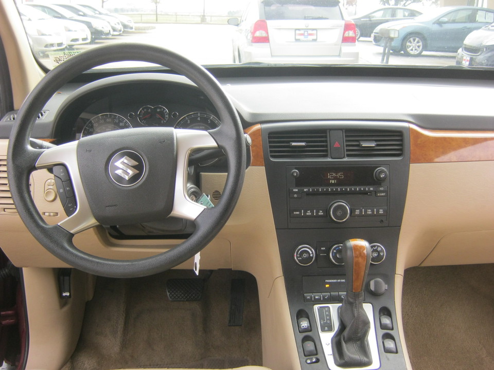 2008 Suzuki XL-7 Premium 2-Row 2WD