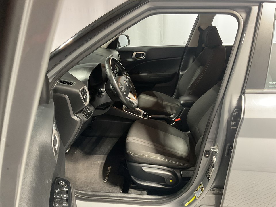 2021 Hyundai Venue SEL