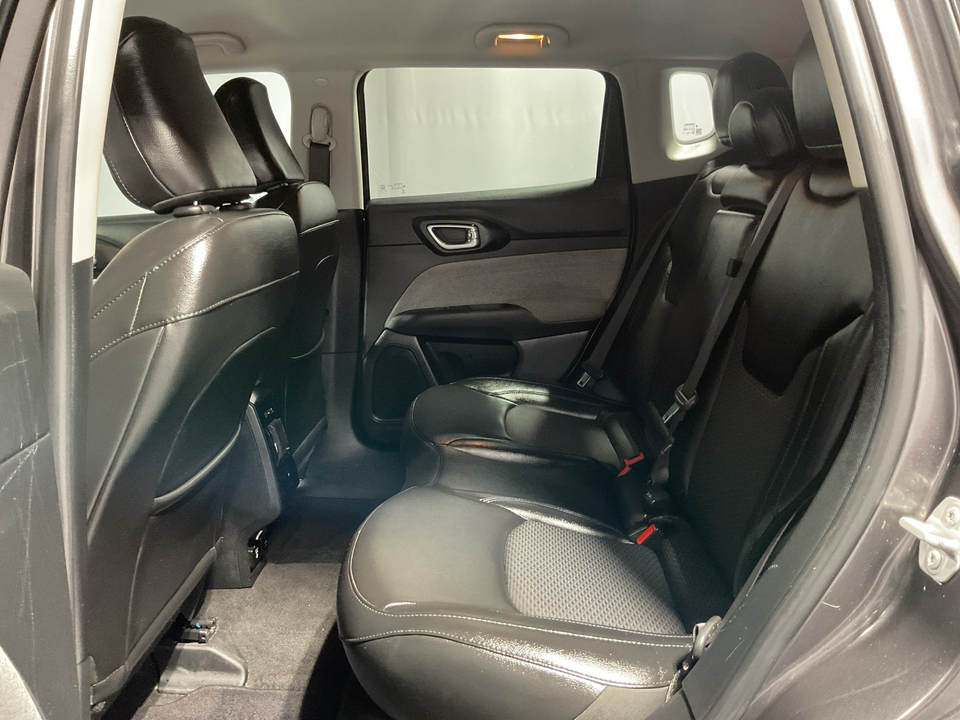 2022 Jeep Compass Latitude FWD