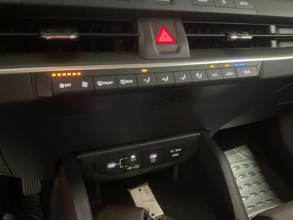 2025 Kia K4 LX