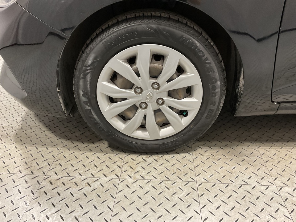 2020 Hyundai Accent SE 4-Door 6M