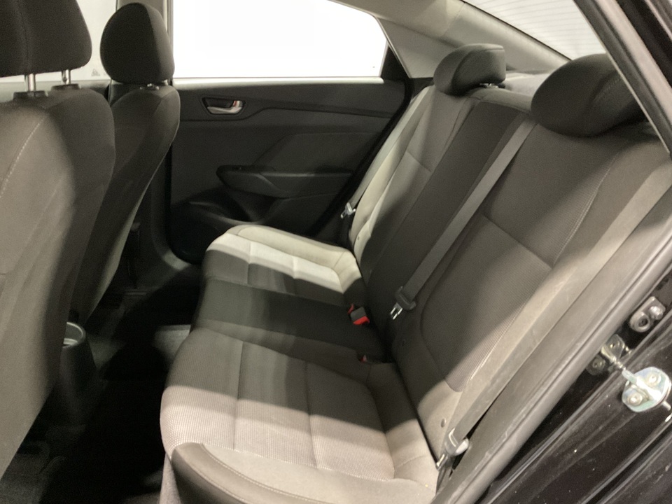 2020 Hyundai Accent SE 4-Door 6M