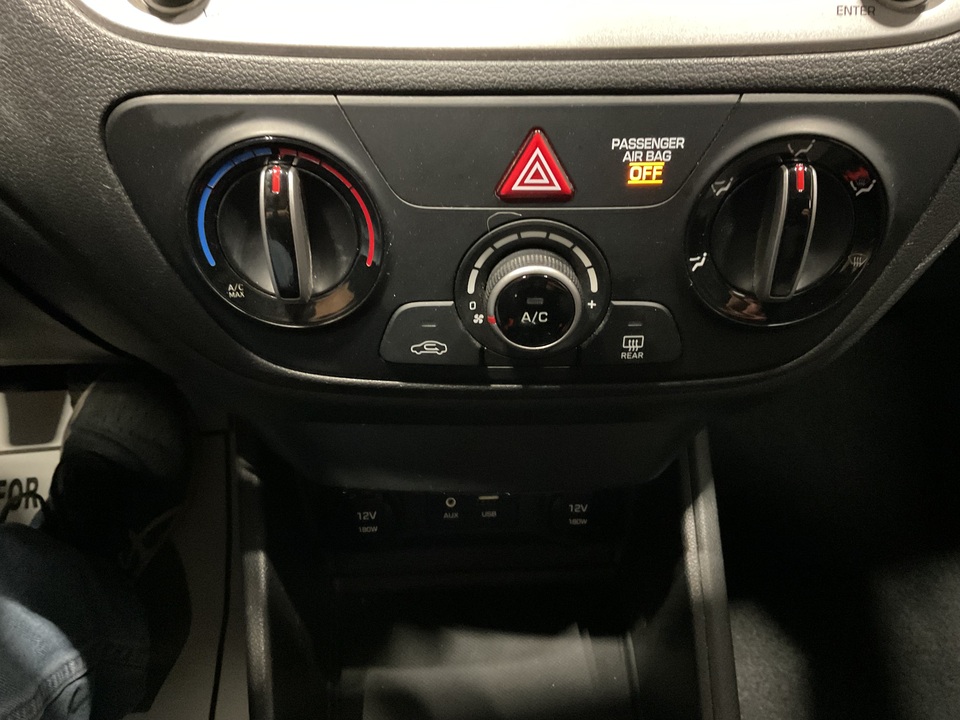 2020 Hyundai Accent SE 4-Door 6M