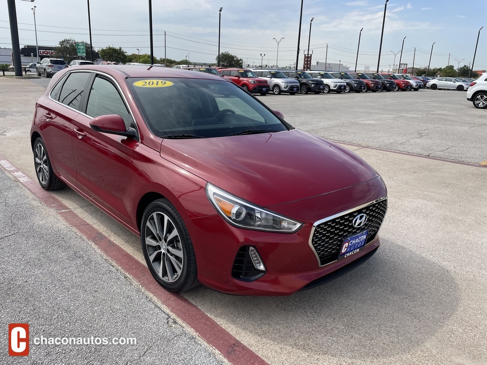 2019 Hyundai Elantra GT Base 6A