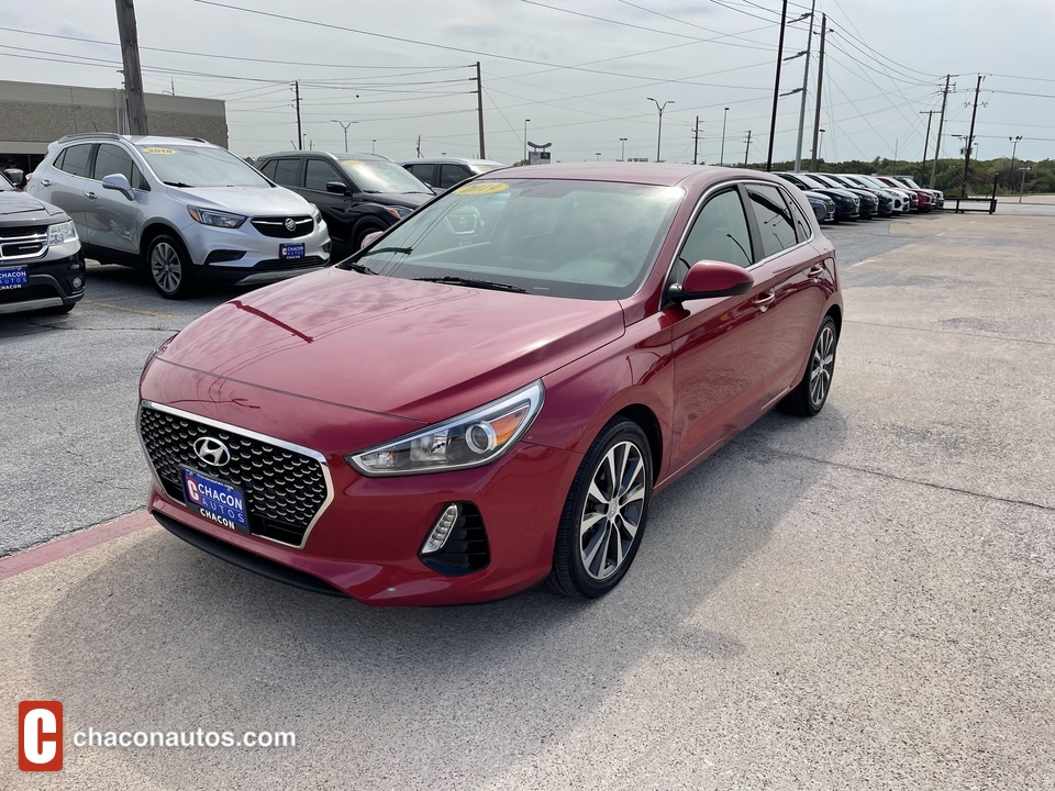 2019 Hyundai Elantra GT Base 6A