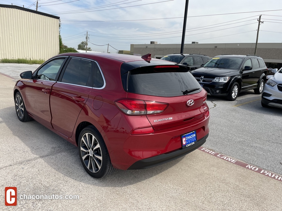 2019 Hyundai Elantra GT Base 6A