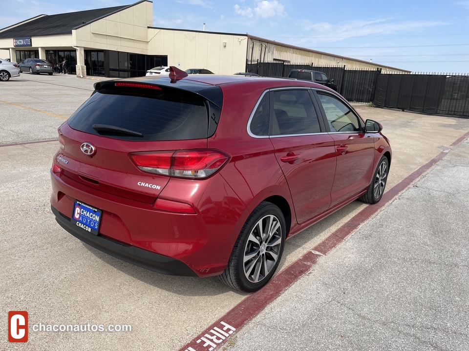 2019 Hyundai Elantra GT Base 6A