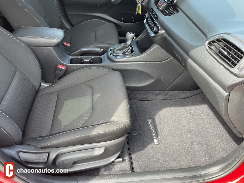 2019 Hyundai Elantra GT Base 6A