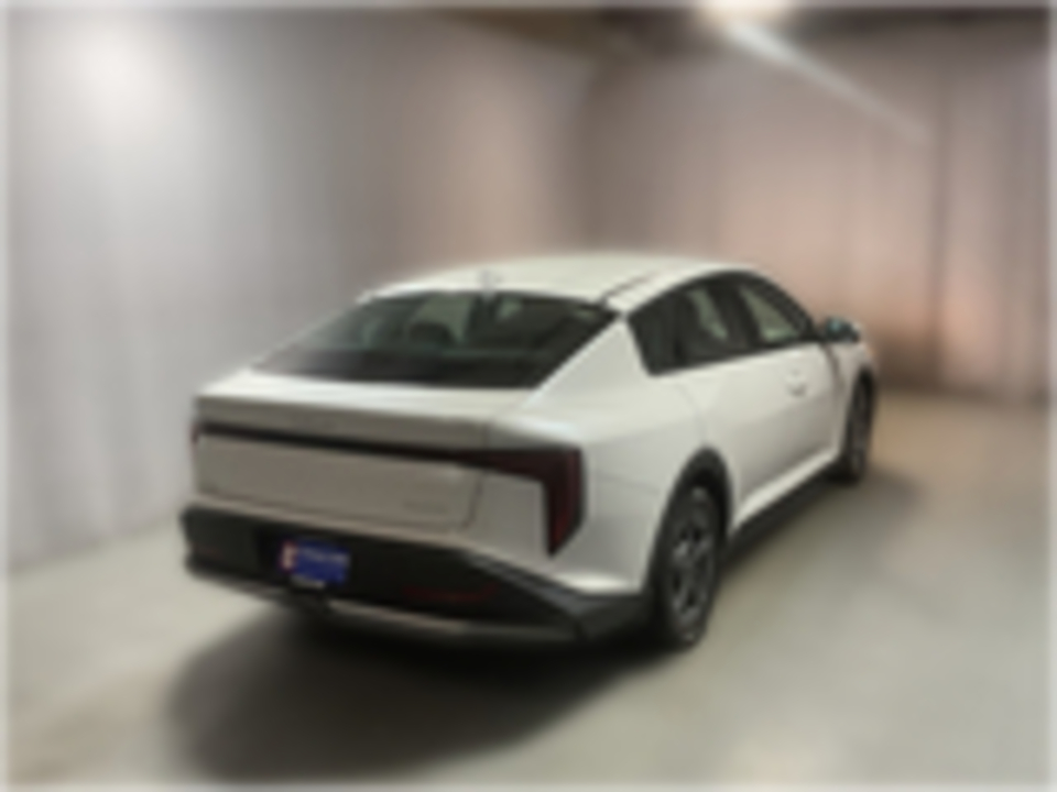 2025 Kia K4 LX