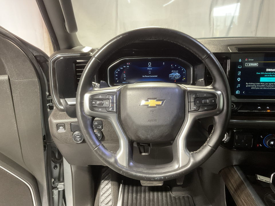 2025 Chevrolet Silverado 1500 LT Crew Cab 2WD