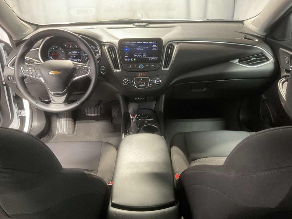 2025 Chevrolet Malibu RS