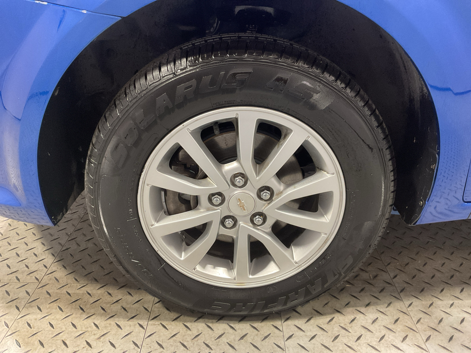 2020 Chevrolet Sonic LT Auto Sedan