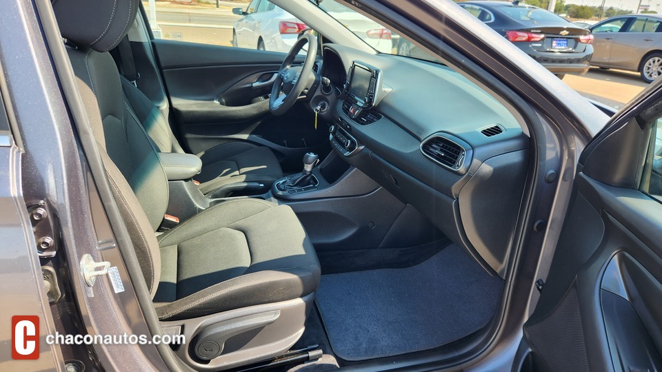 2019 Hyundai Elantra GT Base 6A