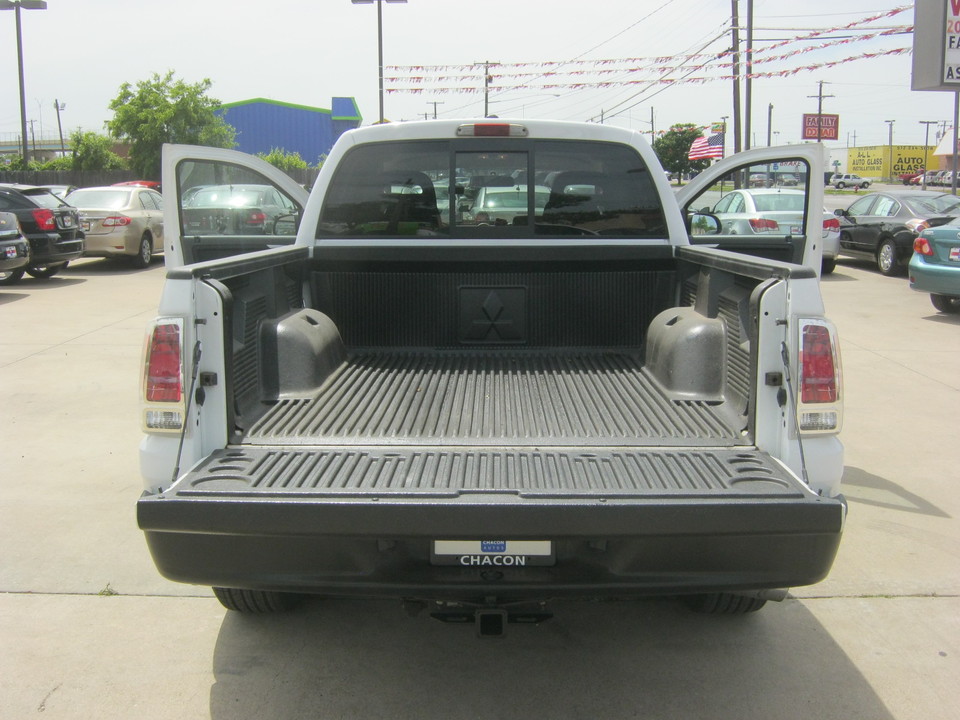 2007 Mitsubishi Raider LS Double Cab 2WD