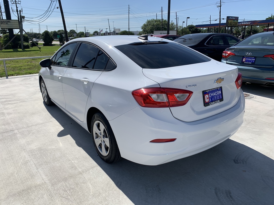 2017 Chevrolet Cruze LS Auto