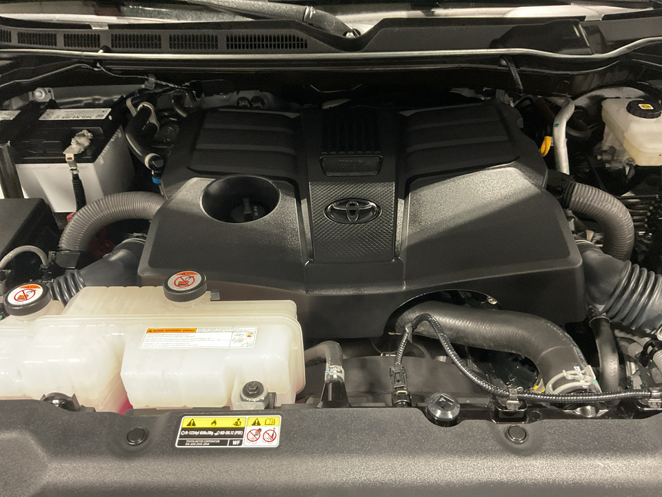 2023 Toyota Tundra SR CrewMax 4WD
