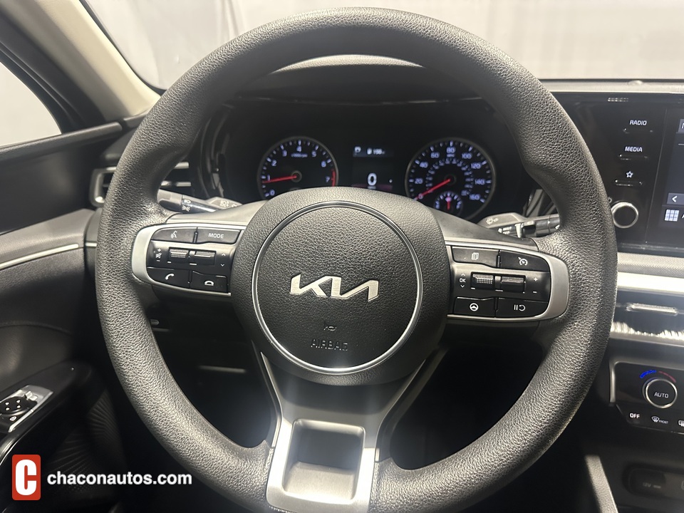 2022 Kia K5 LXS