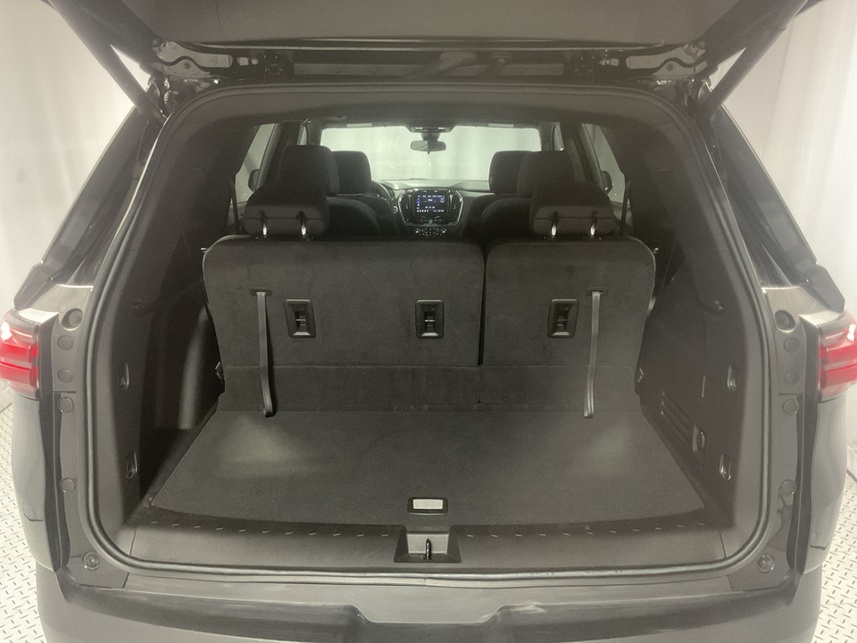 2023 Chevrolet Traverse LT Cloth FWD