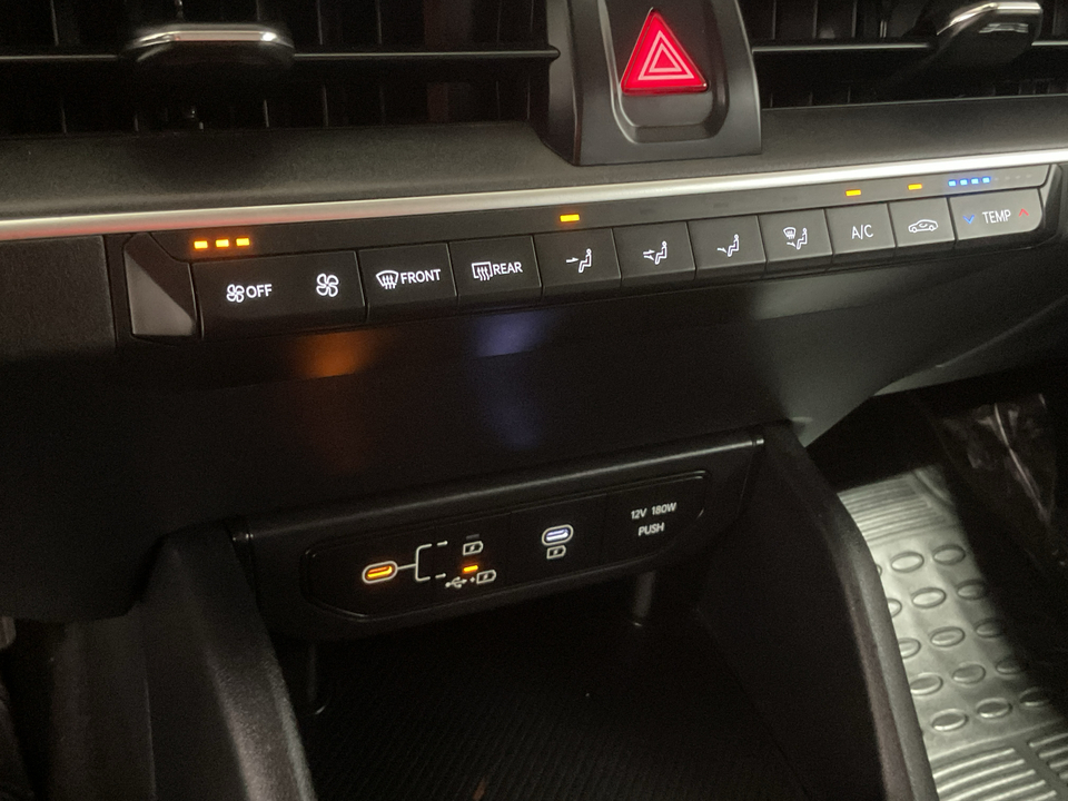 2025 Kia K4 LX