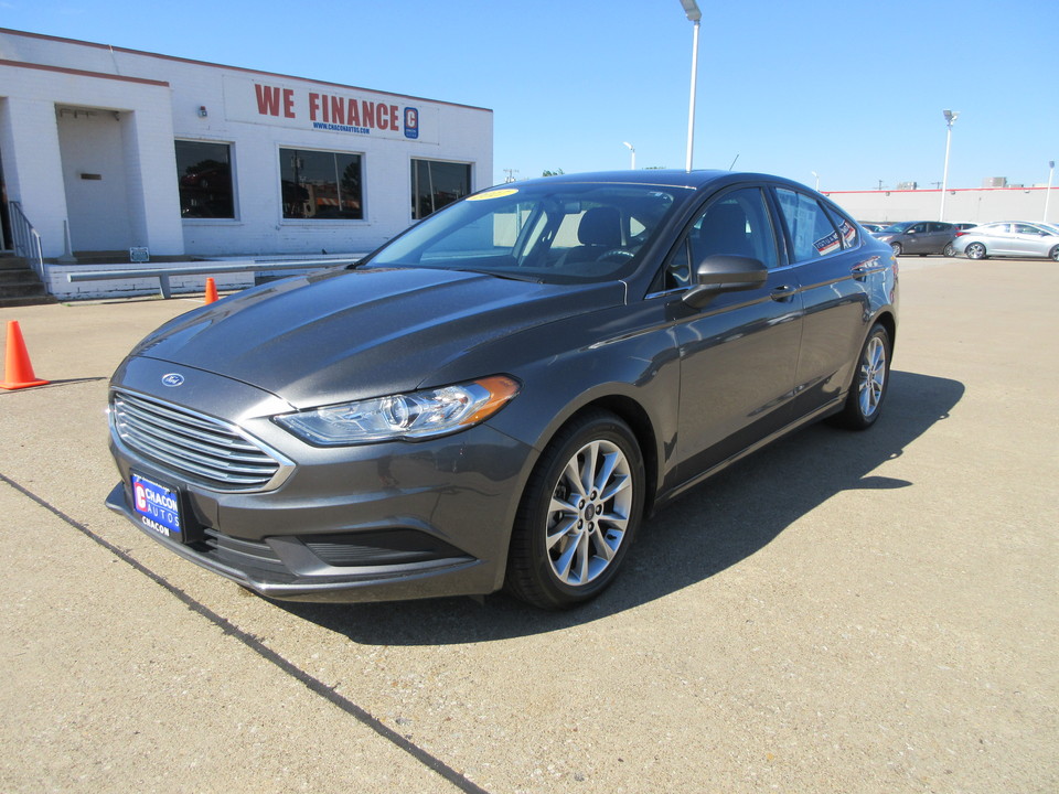 Used 2017 Ford Fusion SE for Sale - Chacon Autos