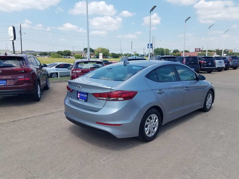 2017 Hyundai Elantra SE 6AT