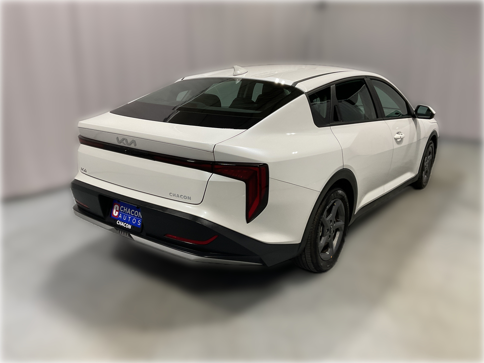 2025 Kia K4 LXS