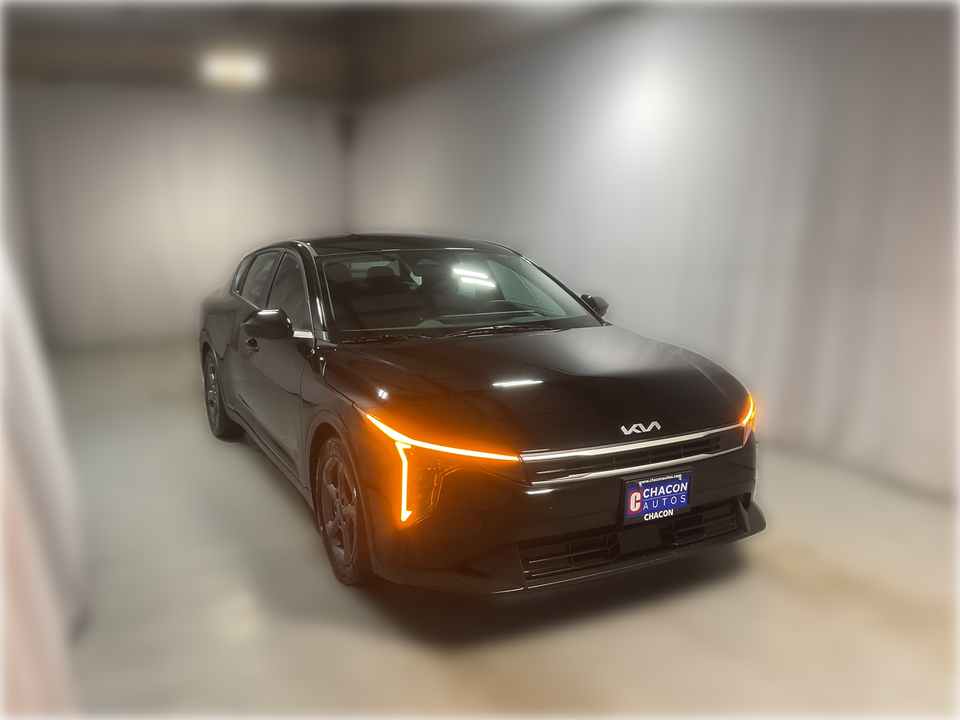 2025 Kia K4 LX