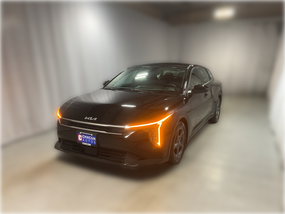 2025 Kia K4 LX