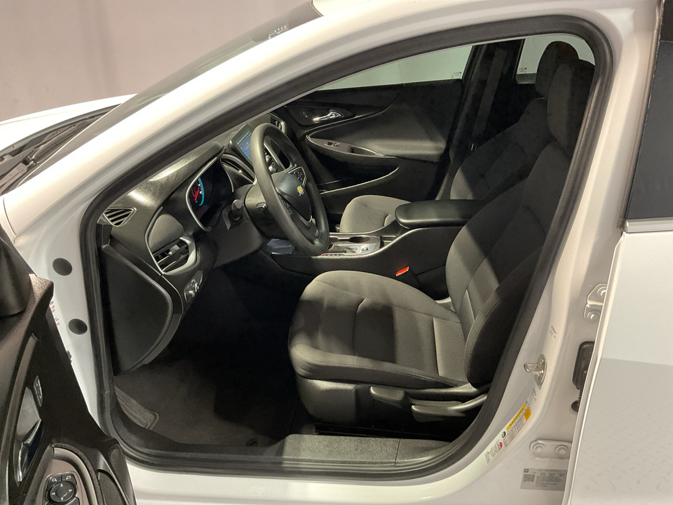 2023 Chevrolet Malibu LS