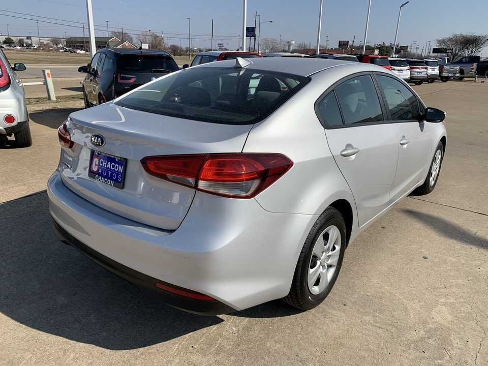 Used 2017 Kia Forte LX 6A for Sale - Chacon Autos