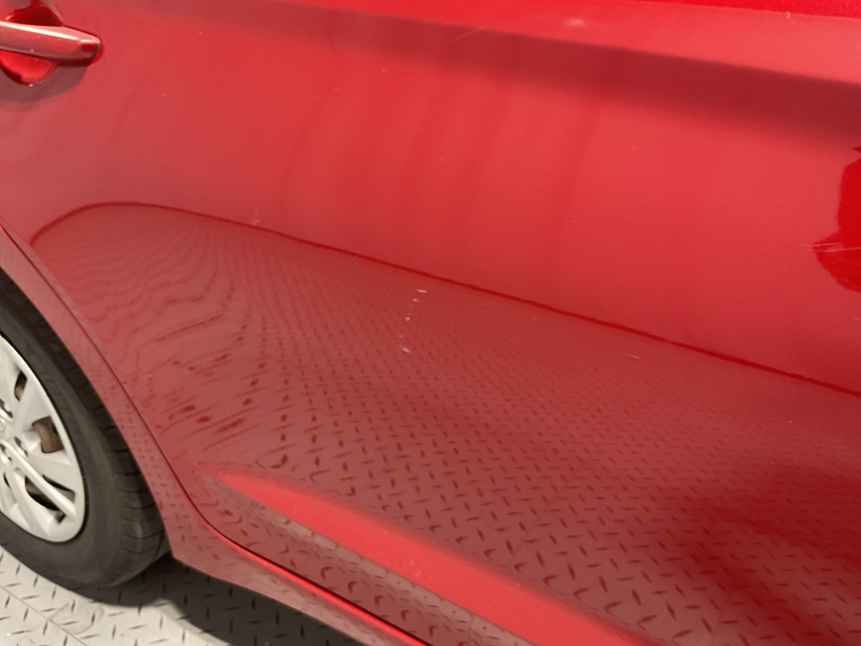 2017 Hyundai Elantra SE 6AT