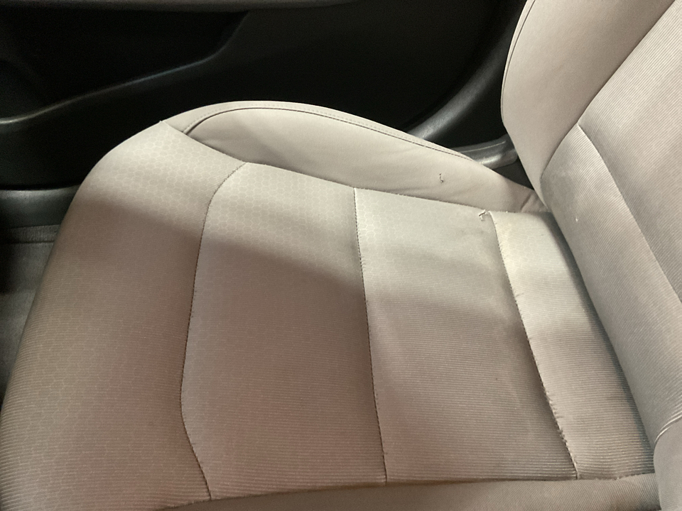 2017 Hyundai Elantra SE 6AT