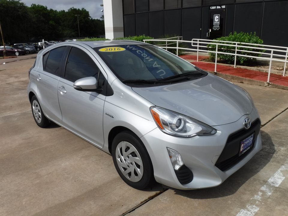 2016 Toyota Prius c One