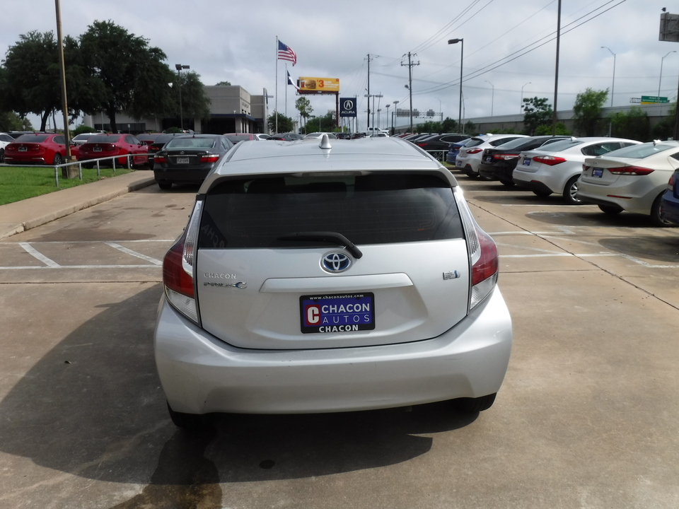 2016 Toyota Prius c One