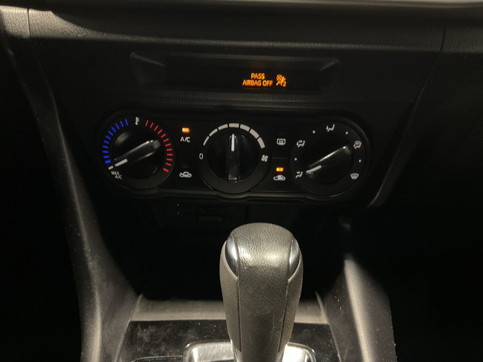 2017 Mazda MAZDA3 i Sport AT 4-Door