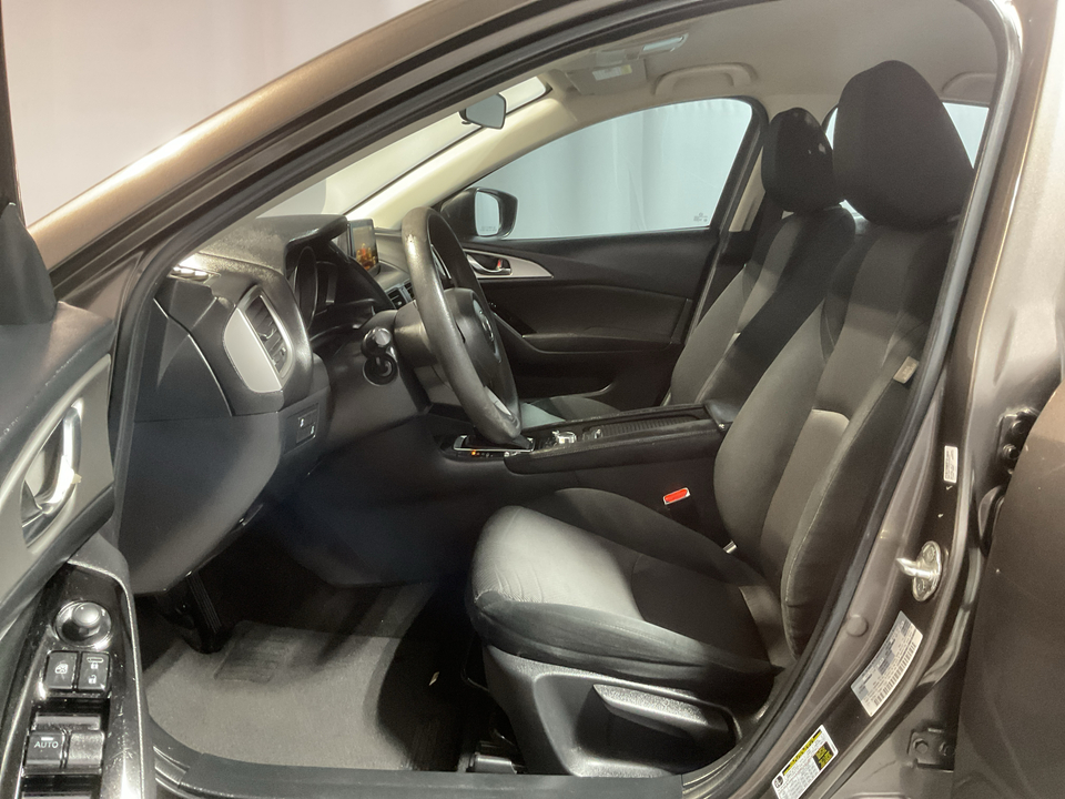 2017 Mazda MAZDA3 i Sport AT 4-Door