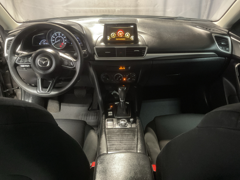 2017 Mazda MAZDA3 i Sport AT 4-Door